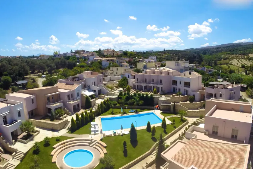 Loutra Resort - Image 1