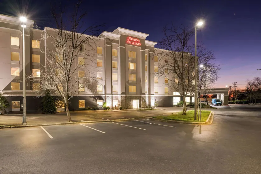 Hampton Inn & Suites Charlotte Airport - Image 1