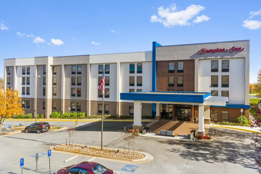 Hampton Inn Winchester N/Conference Center, VA - Image 1