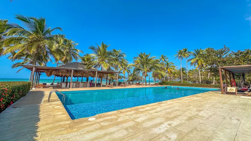 Huku Beach Hostel Palomino - Image 1