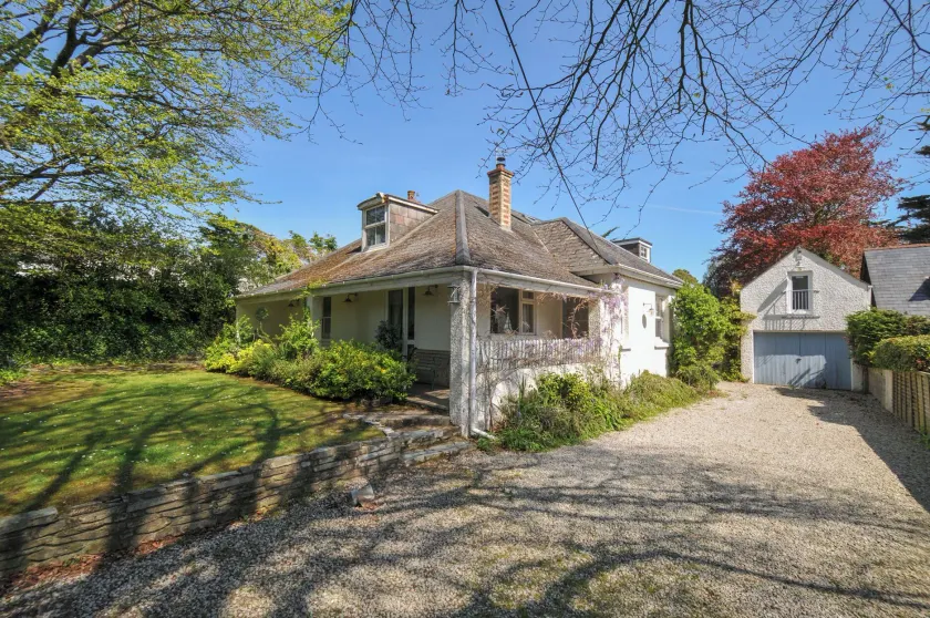 Sandy Lodge Rock - Image 1