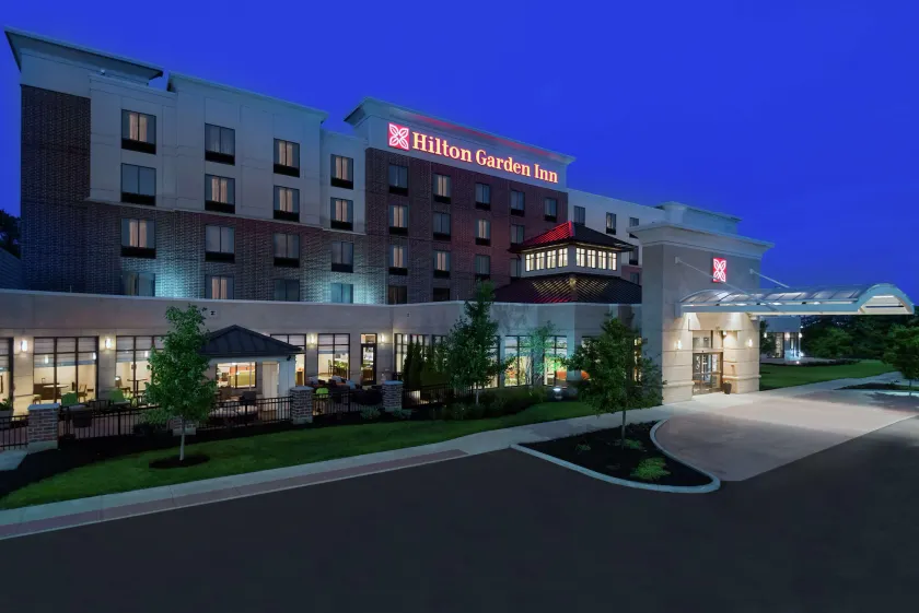 Hilton Garden Inn Akron - Image 1