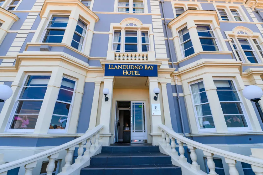 Llandudno Bay Hotel - Image 1