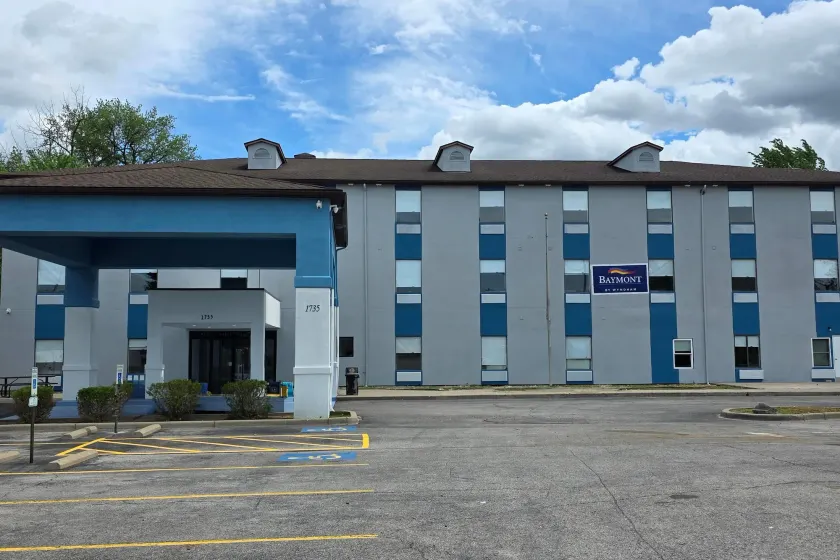 Baymont by Wyndham Louisville Southwest - Image 1