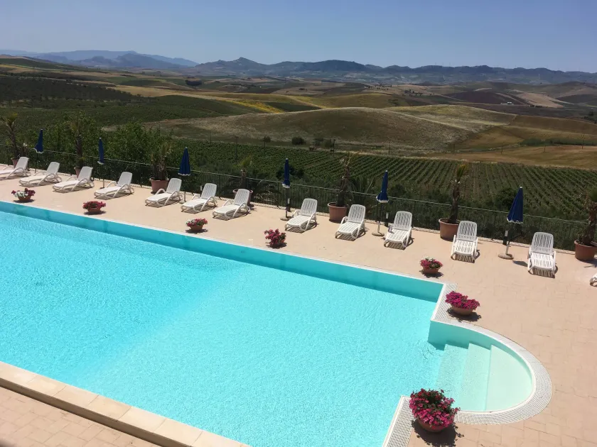 Agriturismo Sirignano Wine Resort - Image 1