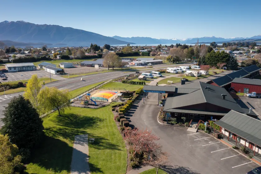 Te Anau Top 10 Holiday Park and Motels - Image 1