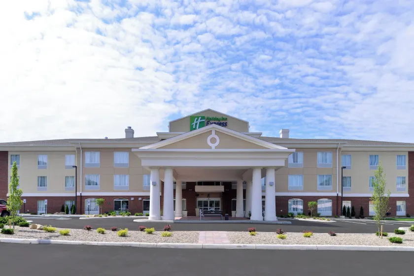 Holiday Inn Express & Suites Ironton by IHG - Image 1