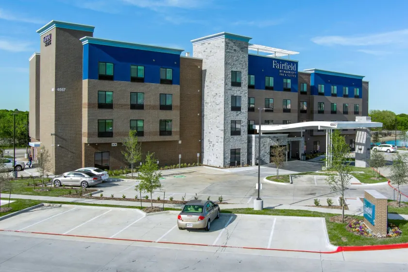 Fairfield Inn & Suites by Marriott Corinth South Denton Area - Image 1