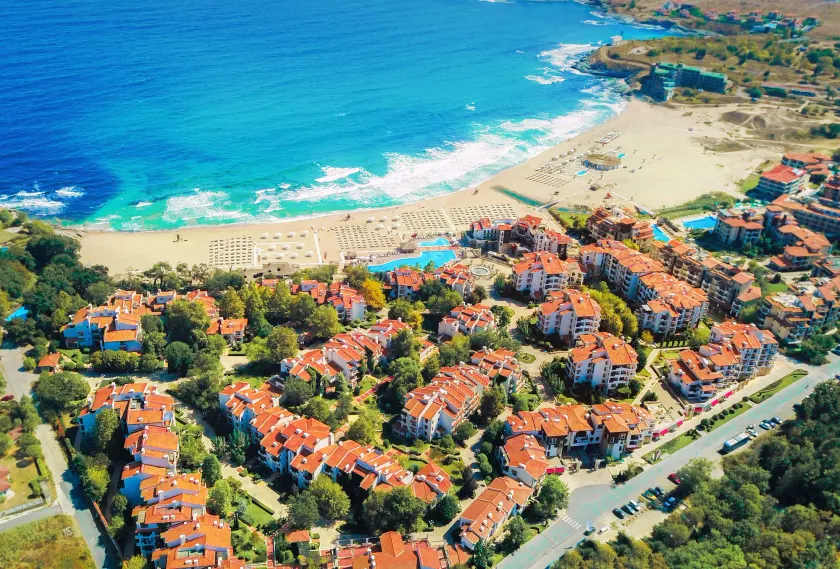 Oasis Resort Lozenets - Image 1