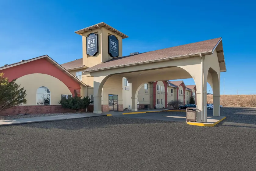 Red Lion Inn & Suites Gretna - Omaha SW - Image 1