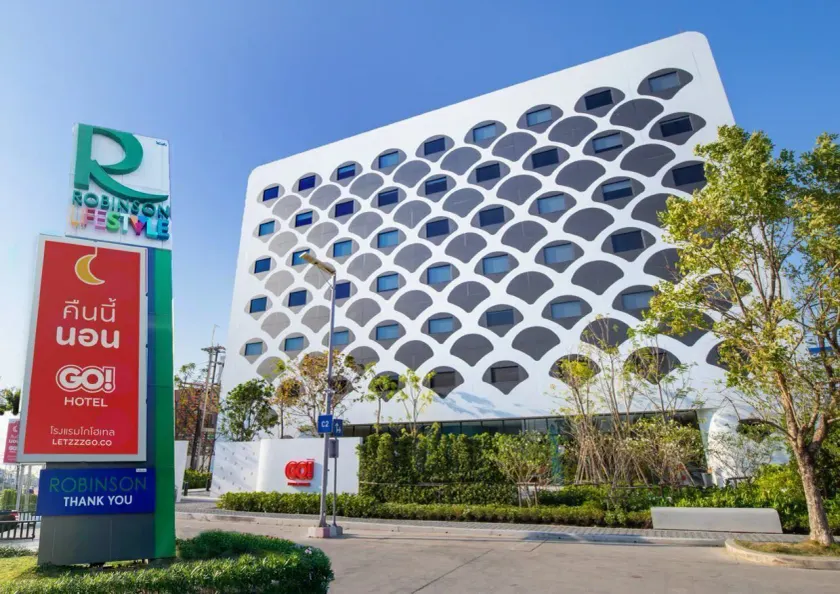 GO Hotel Bowin at Robinson Lifestyle Bowin - Image 1