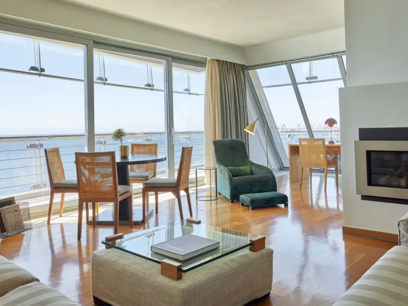 Daios Luxury Living - Image 1