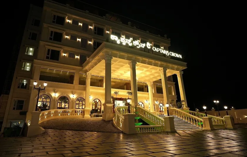 Captains Crown Hotels & Resorts - Image 1