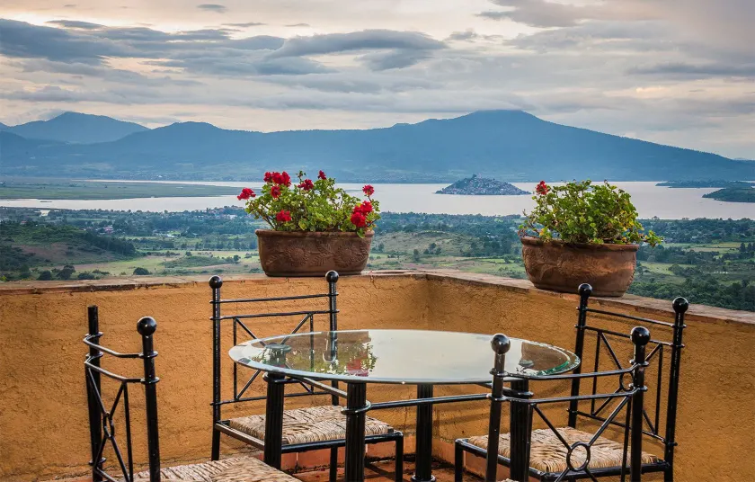 Eco Hotel Ixhi - Image 1