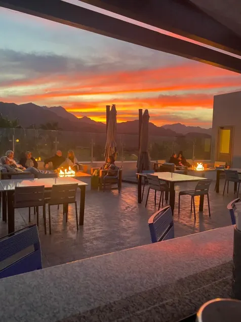 Aventuras Hotel - Image 1