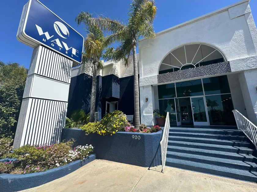 Wave Hotel Manhattan Beach - Image 1