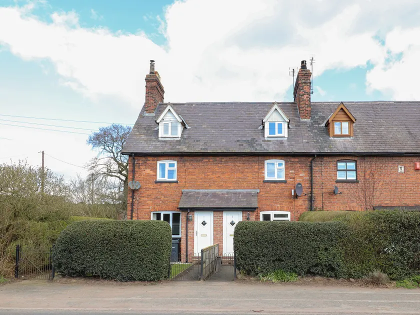 2 Organsdale Cottages - Image 1