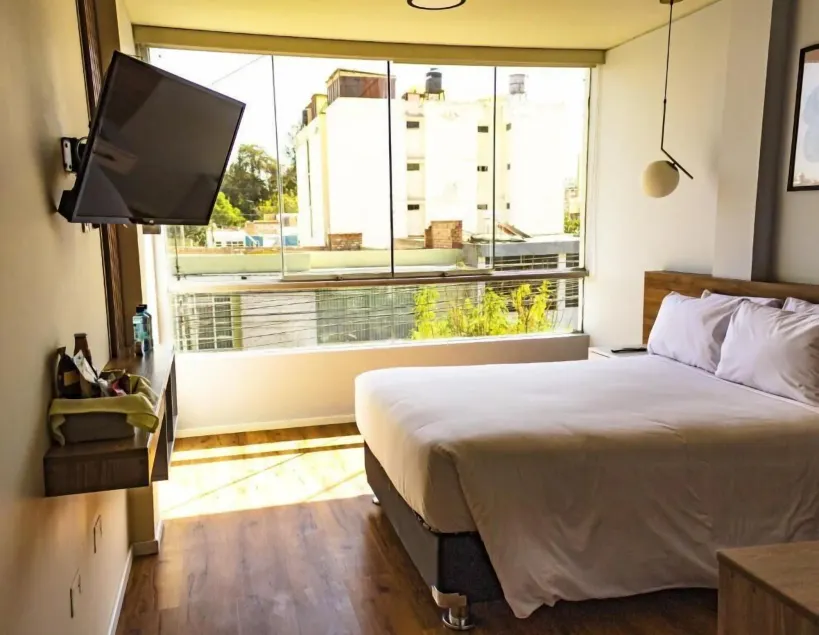 Hub Hotels AQP - Image 1