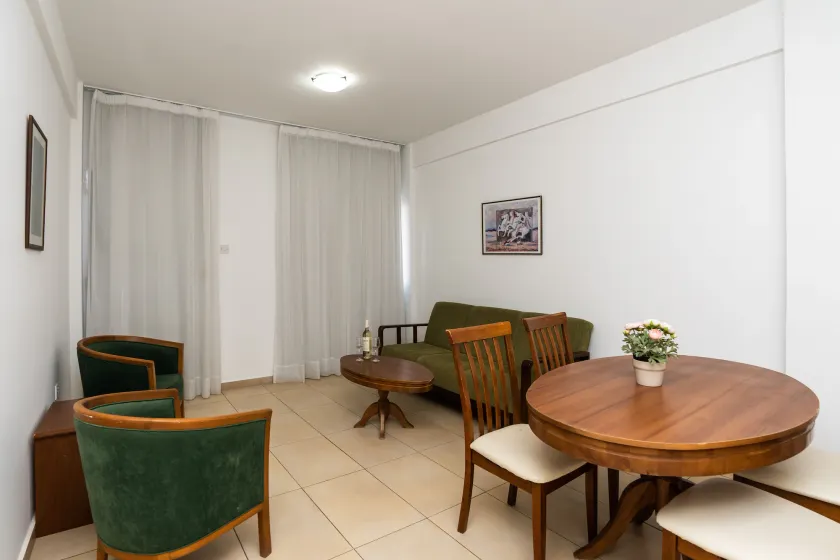 Flora Hotel Apartments - Image 1