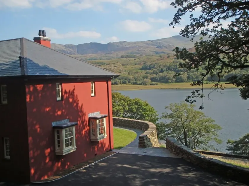 Dinas Noddfa - Image 1