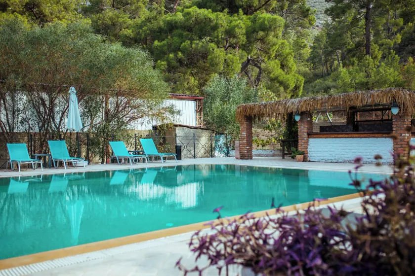 Eski Yeni Tatil Evi - Image 1