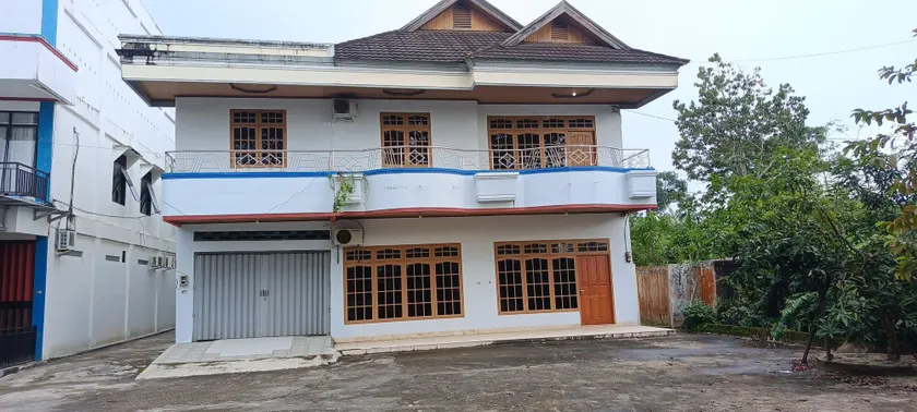 Hotel O Wisma Deli Syariah Near RSUD Nene Mallomo Sidenreng Rappang - Image 1