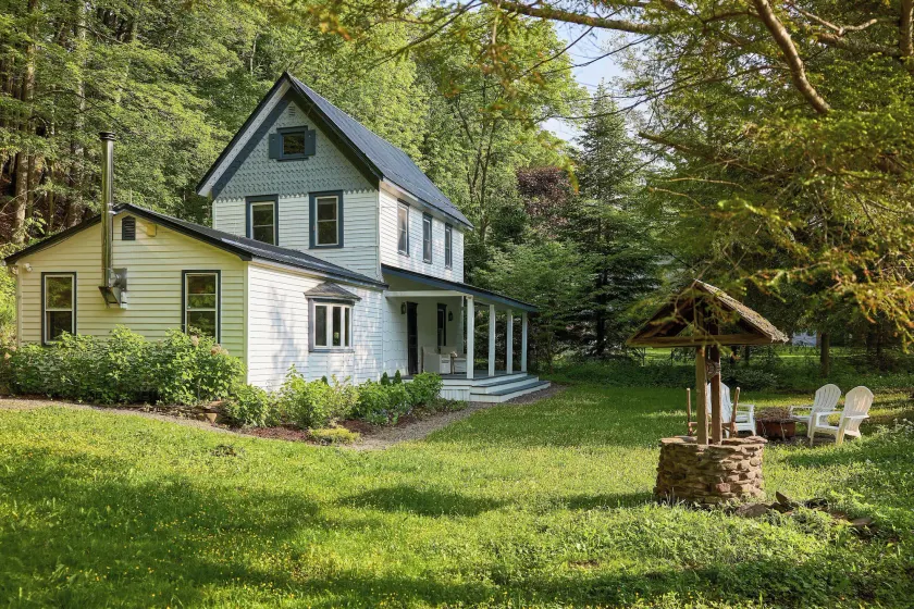 Walk to Vly Creek: Catskills Getaway w/ Porch - Image 1