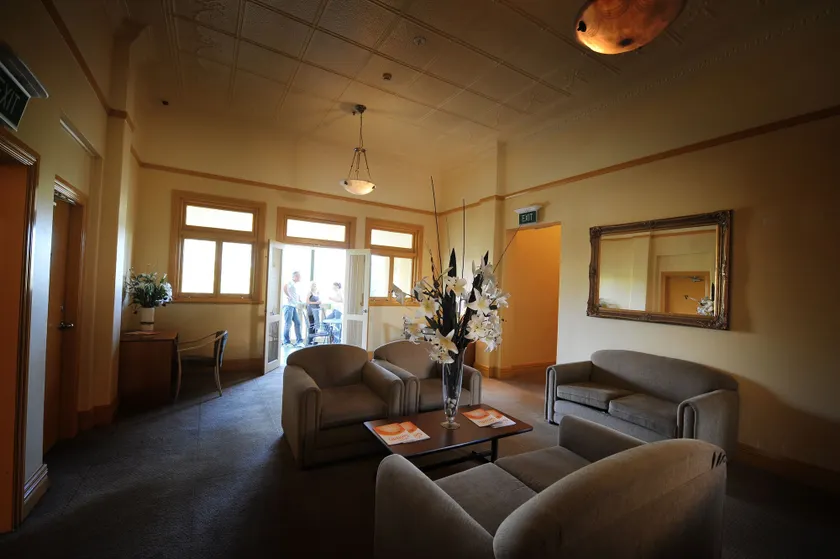 Hotel Victoria - Griffith - Image 1
