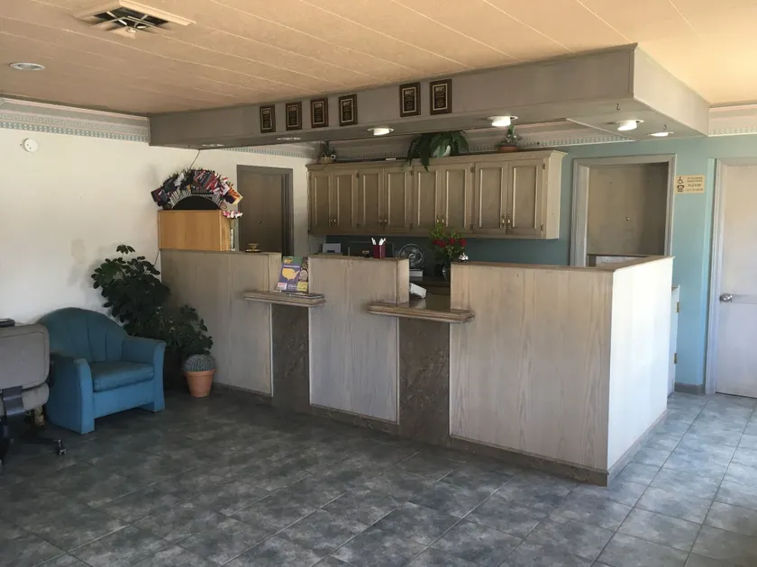 Budget Inn La Fonda Motel - Image 1