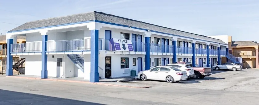 Nights Stay Hotel - Image 1