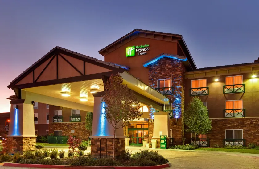 Holiday Inn Express Tehachapi by IHG - Image 1
