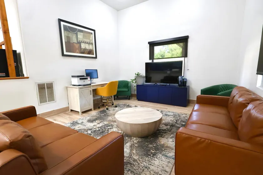 Quality Inn & Suites Circleville - Image 1