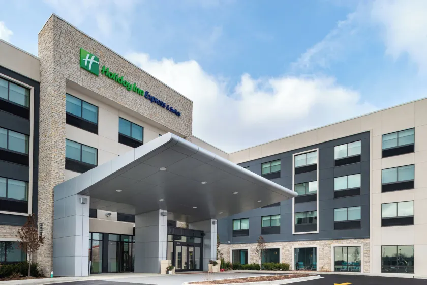 Holiday Inn Express & Suites - Romeoville - Joliet North by IHG - Image 1