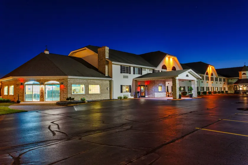Hotel J Green Bay - Image 1