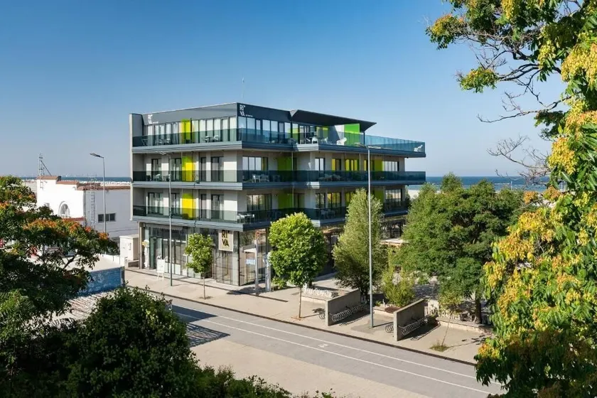 Riva Mamaia Beach Apart Hotel - Image 1