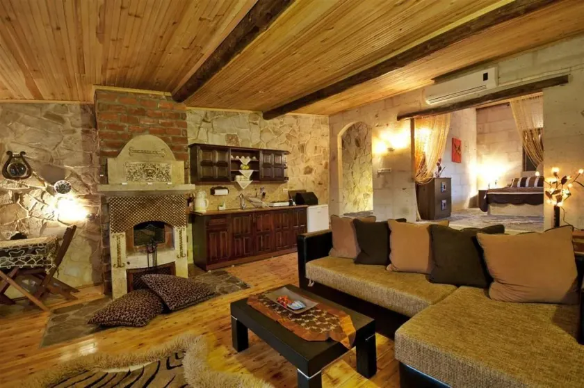 Adanos Konuk Evi - Image 1