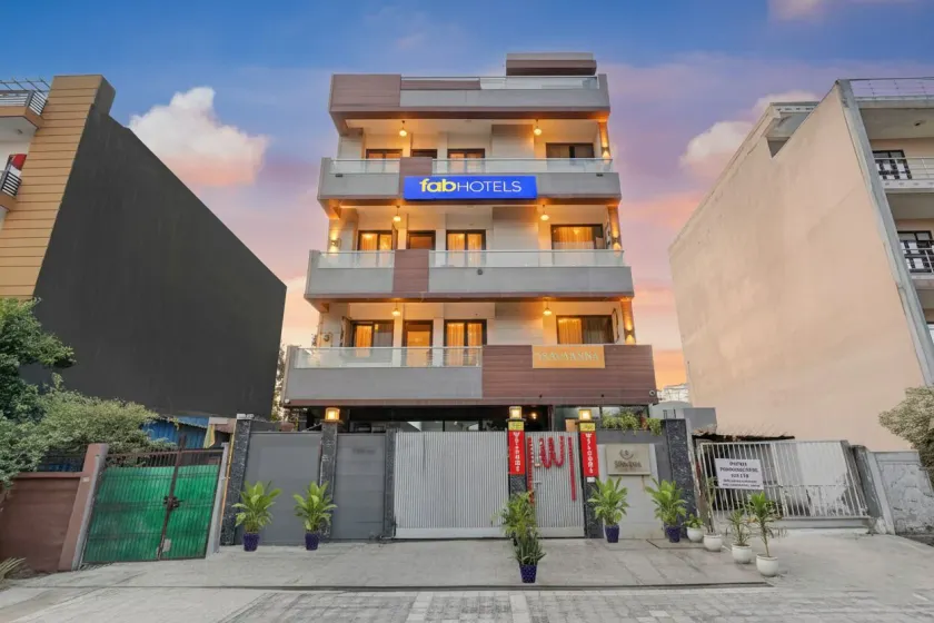 Fabhotel Rush Residency - Image 1
