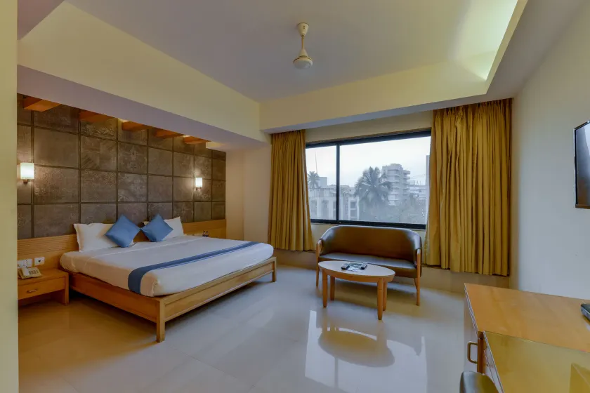 Hotel Ajanta Juhu near Juhu Beach - Image 1