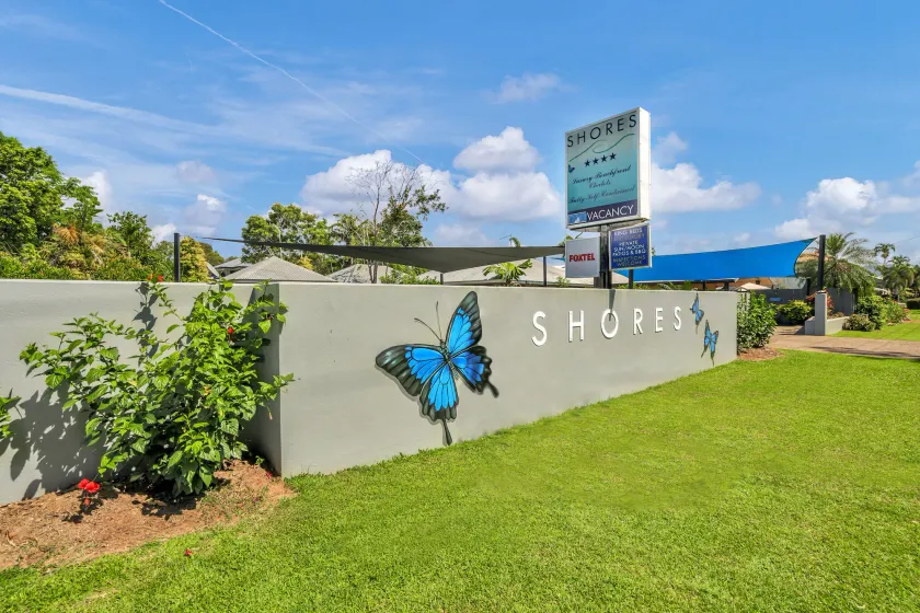 Mission Beach Shores - Image 1