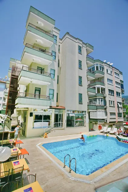 Magi Apart Hotel - Image 1