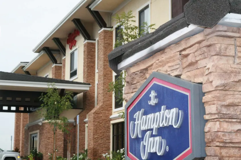 Hampton Inn Brentwood - Image 1