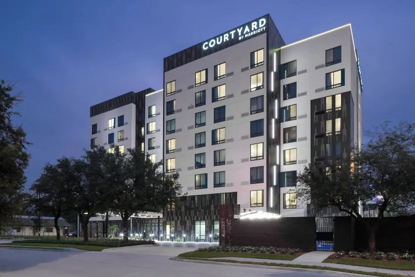 Courtyard by Marriott Houston Heights/I-10 - Image 1