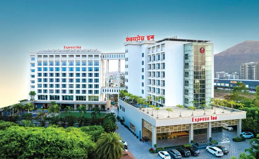 Express Inn The Business Luxury Hotel - Image 1