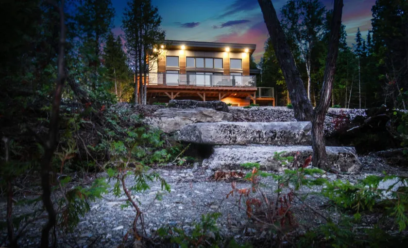 Stone Cove Waterfront Adults Only B&B - Image 1