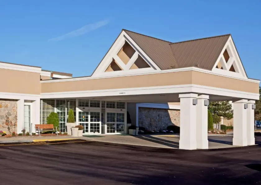 enVision Hotel & Conference Center Mansfield-Foxboro - Image 1