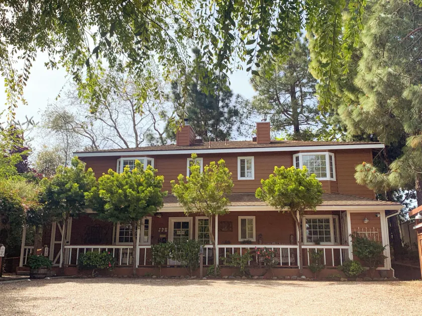 J Patrick Inn - Image 1