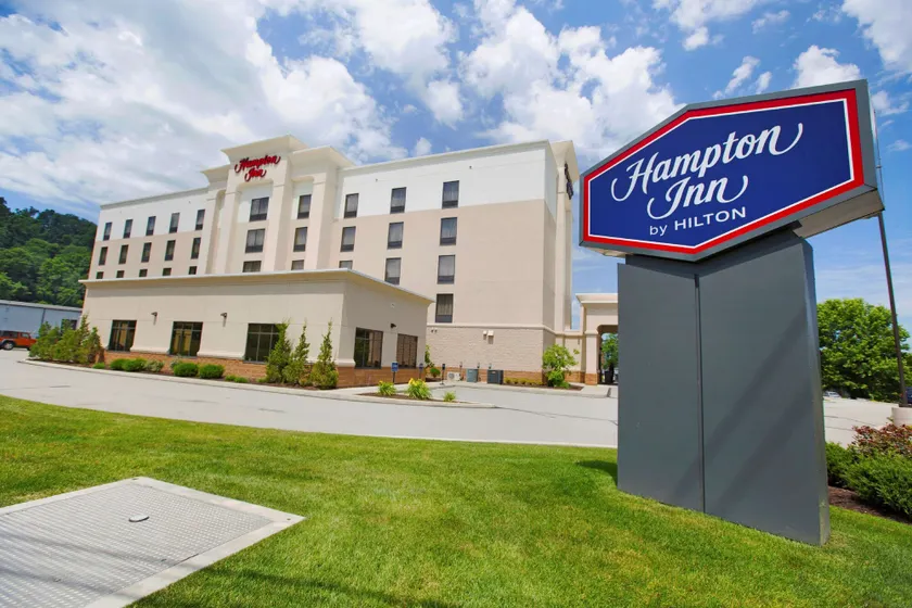 Hampton Inn Pittsburgh-Bridgeville - Image 1