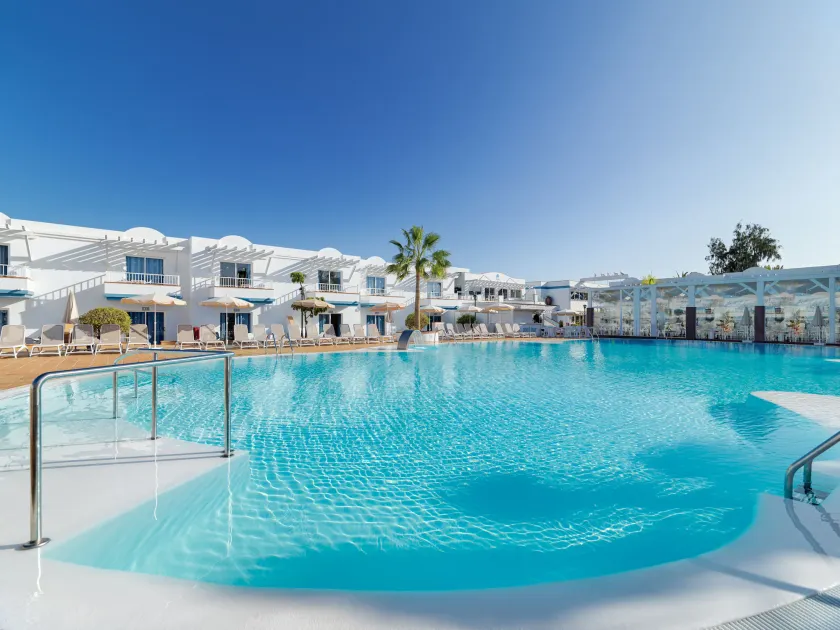 Hotel Arena Beach - Image 1