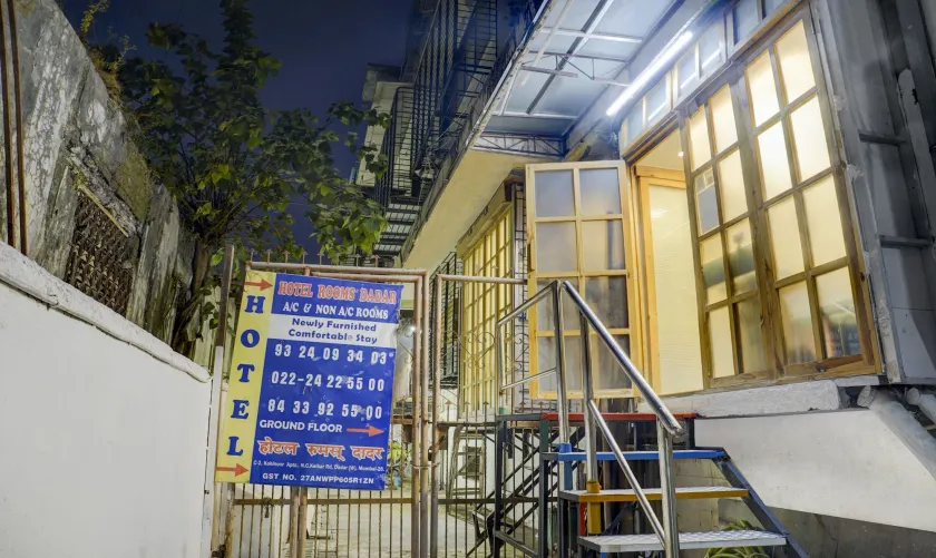 Hotel Rooms Dadar near Station - Image 1