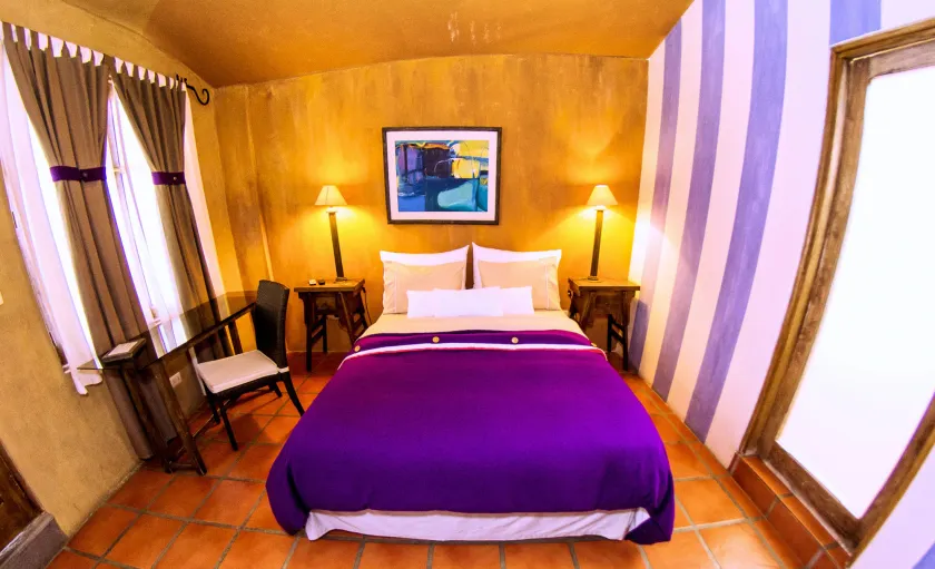 Azul Colonial - Image 1